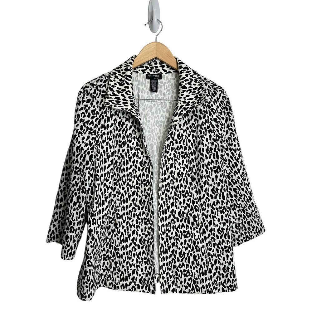 Attyre Sweater Womens Open Jacket Leopard Print‎ White/Black Size XL